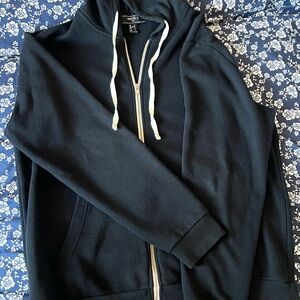 Forever 21 Men's Black Zip-Up Sweater